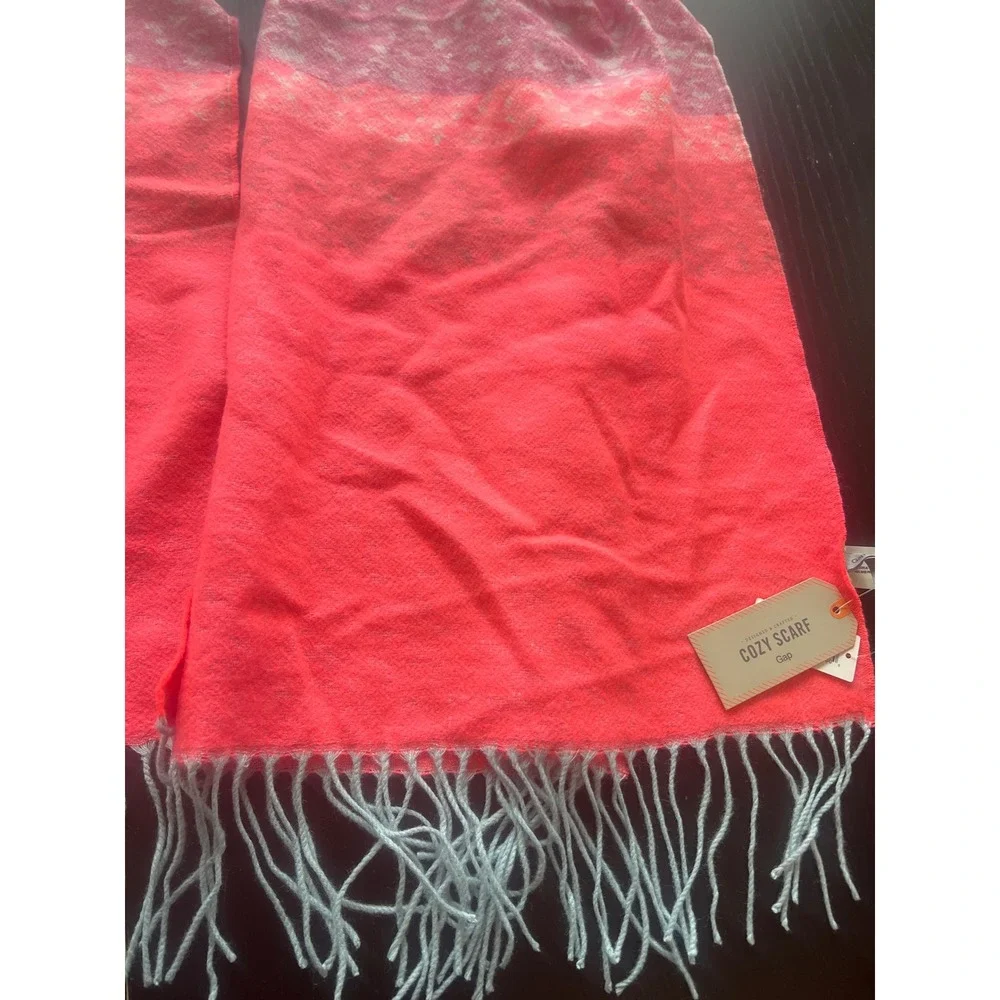 NWT‎ Gap Cozy Scarf Neon Pink Colorblock Fringe Winter Scarf New With Tags